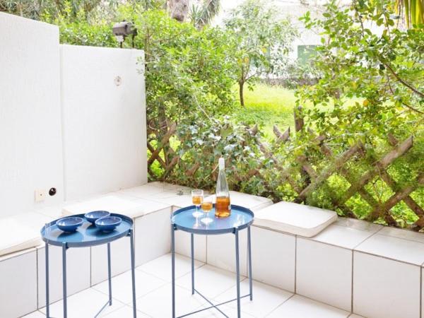 Vouliagmeni'S Secret Garden Near The Sea Atenas Exterior foto